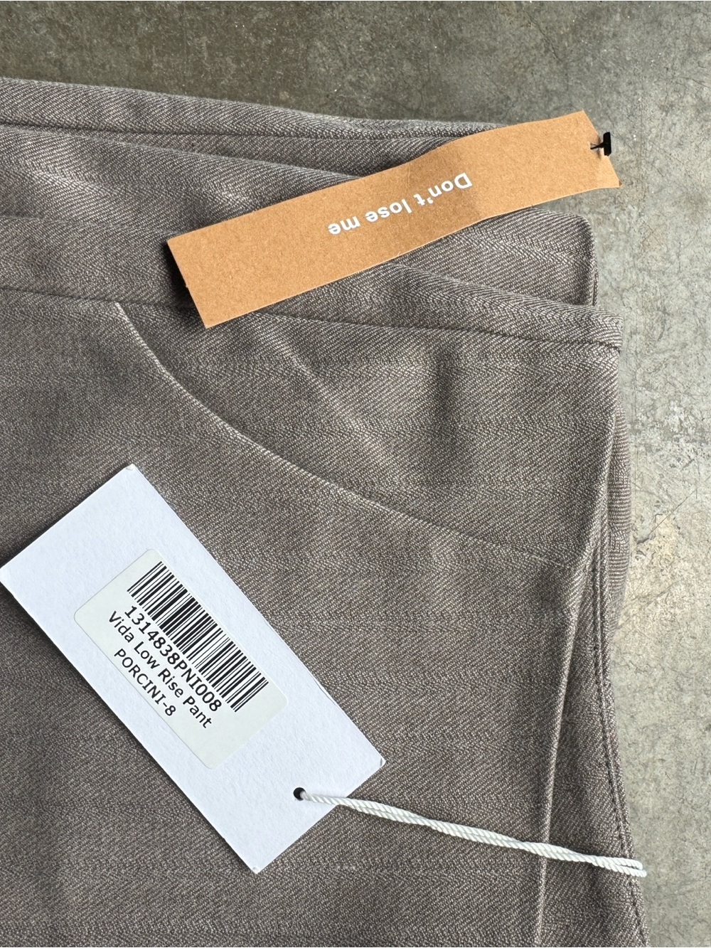 REFORMATION- VIDYA LOW RISE PANT - Picture 5 of 6